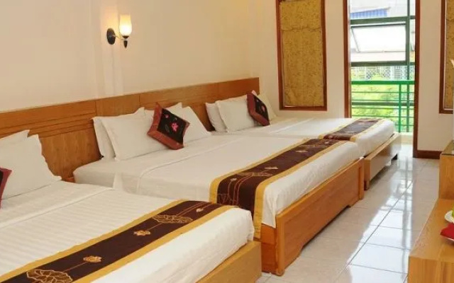 Golden Lotus Hotel
