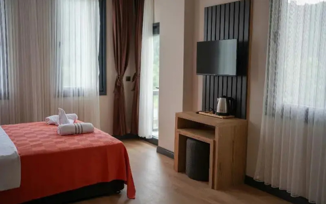 Mayavera Otel