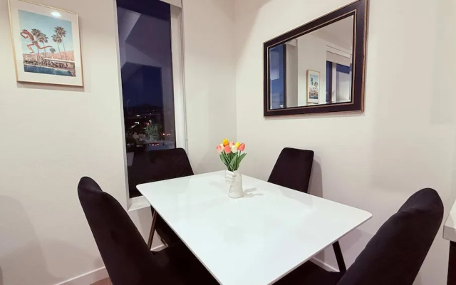 Luxury 1BR by Oneluxstay
