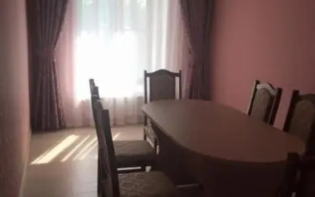 Hotel Nadezhda