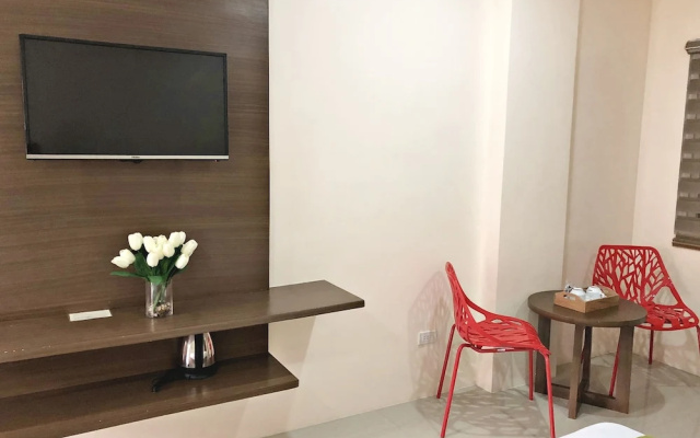 RNR Suites