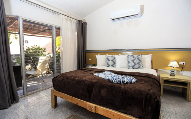 Buena Vista Oceanfront & Hot Springs Resort