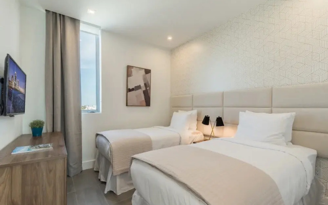 VHC Luxury Apartments 538-301