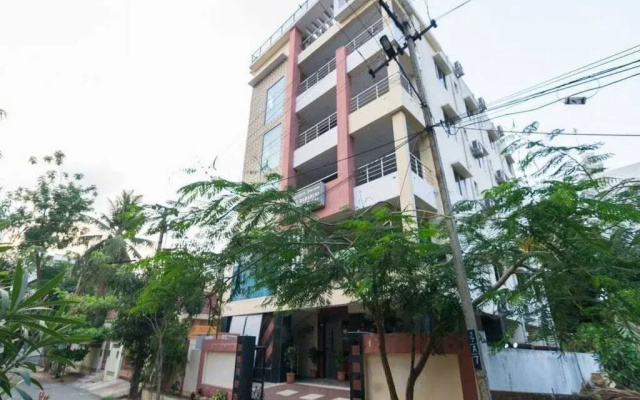 Shree Darshini Guest House by OYO Rooms