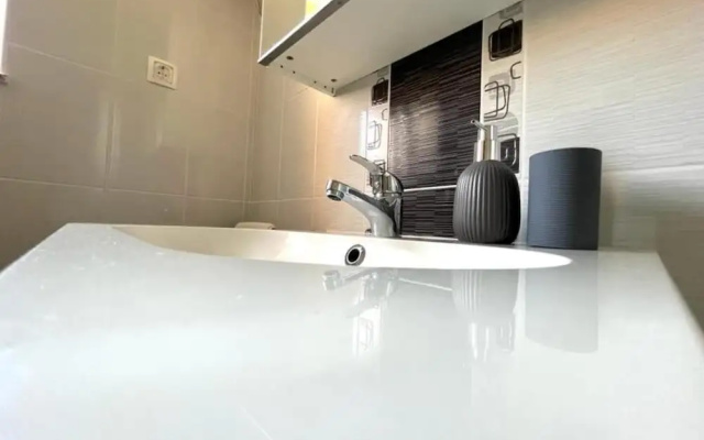 Apartments Ellena