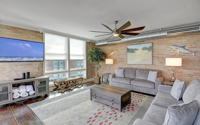 Channelview 211