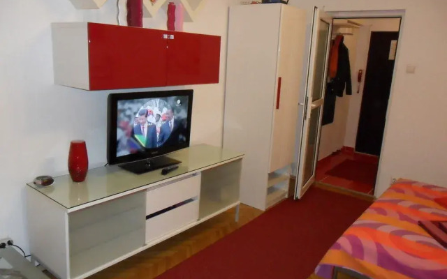 Victoriei Room