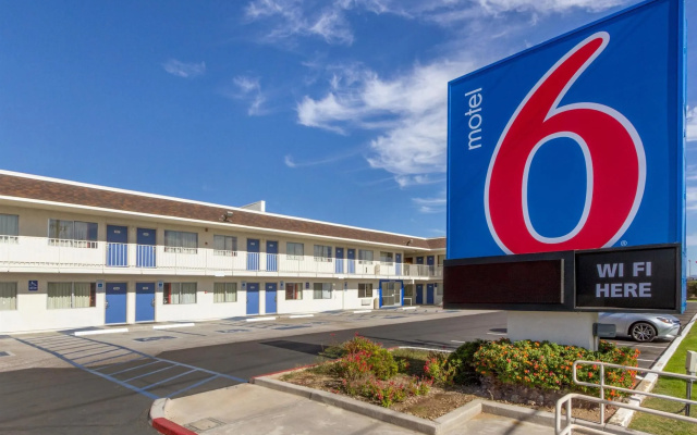 Motel 6 Phoenix North - Bell Road