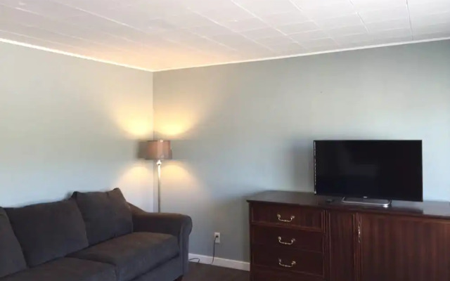 Peace River Inn & Suites