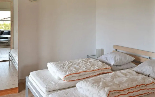 6 Person Holiday Home in Praesto
