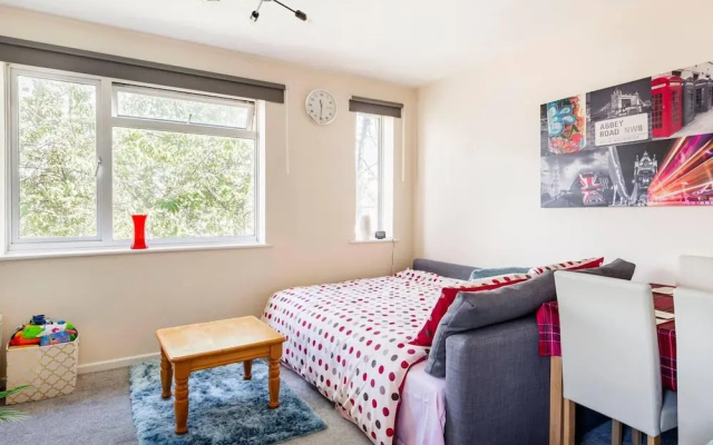 Cosy Milton Keynes Retreat With 2 Bedrooms