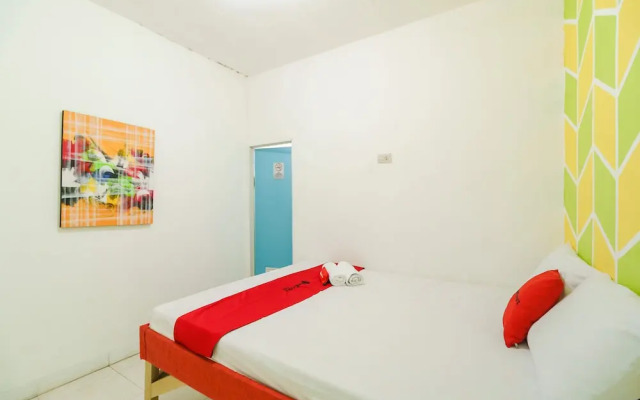 RedDoorz Syariah near Pangkal Balam Port Bangka