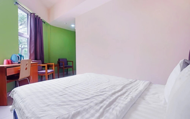 Hotel O Night Queen salak Tinggi