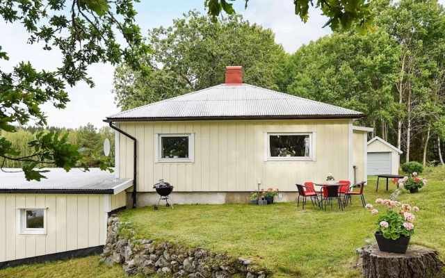 5 Person Holiday Home in Bullaren