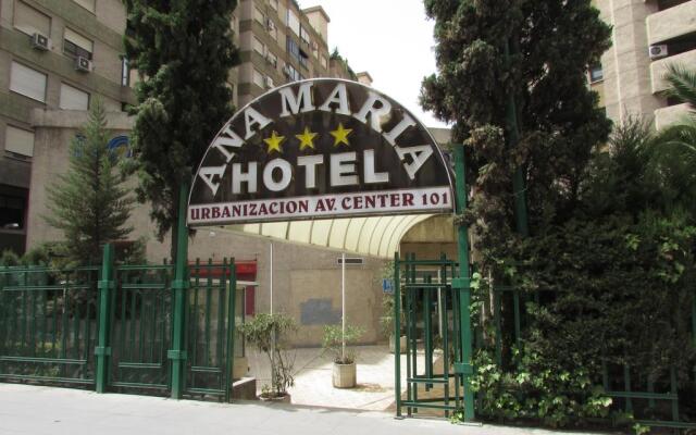 Hotel Reino de Granada вид на фасад