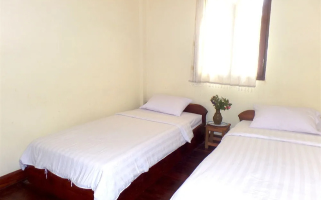 Inthasak Guesthouse