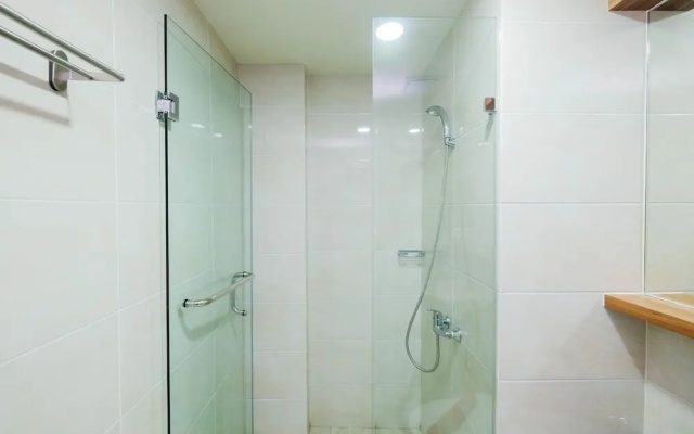 Scenic 1Br Apartment At Mustika Golf Residence