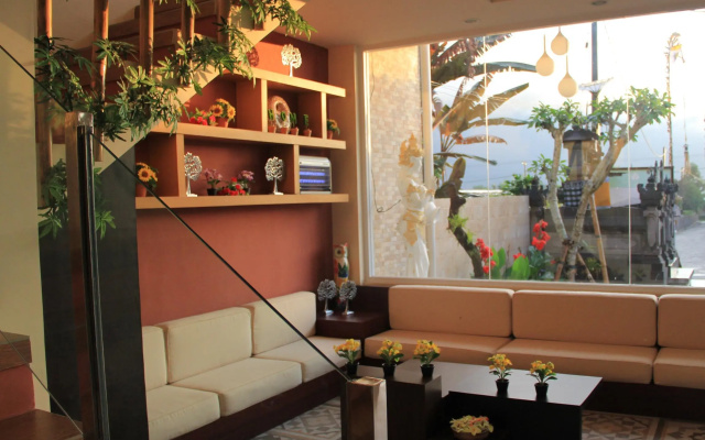 CLV Hotel & Villa