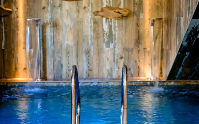 Le Hameau des Pesquiers Ecolodge, Curio Collection