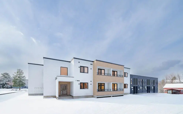 Hills Niseko 105