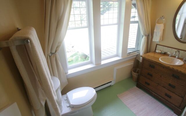 Kangaroo House B&B on Orcas Island