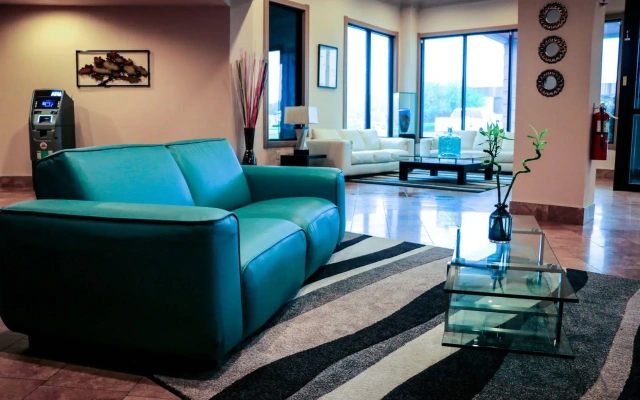 Suite Dreams Hotel