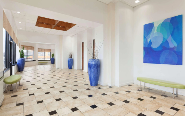 DoubleTree by Hilton Corpus Christi Beachfront