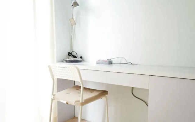 Luxurious Studio Lexington Apartment