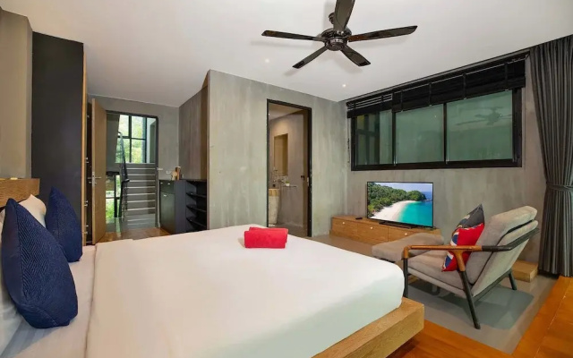 Avant-Garde 4BR Pool Villa Otero Kamala