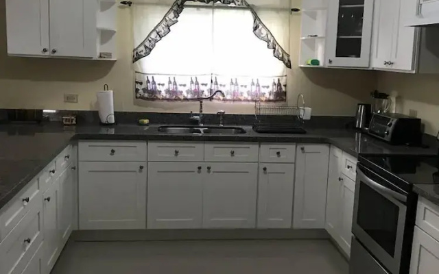 New Kingston Guest Apartment at Sandhurst