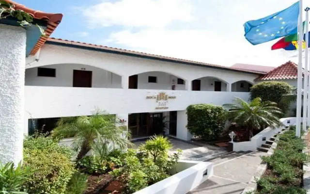 Hotel Roca Mar