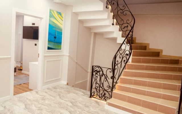 Hodegon Suite Hotel