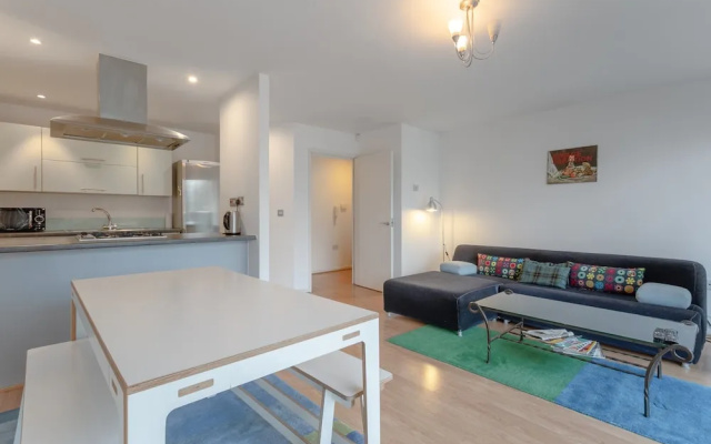 Stylish 2 Bedroom in Trendy East End