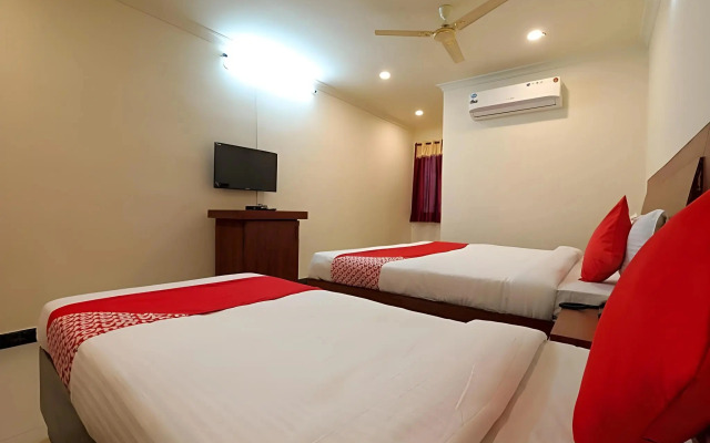 OYO 14726 Hotel Vaishnavi park