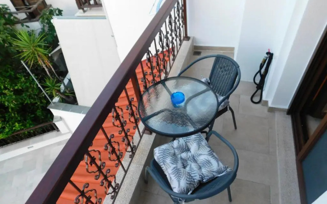 Yulia Luxury Apartment