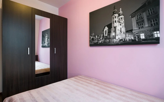 KrakowRentals -Tabacco Factory Apartment