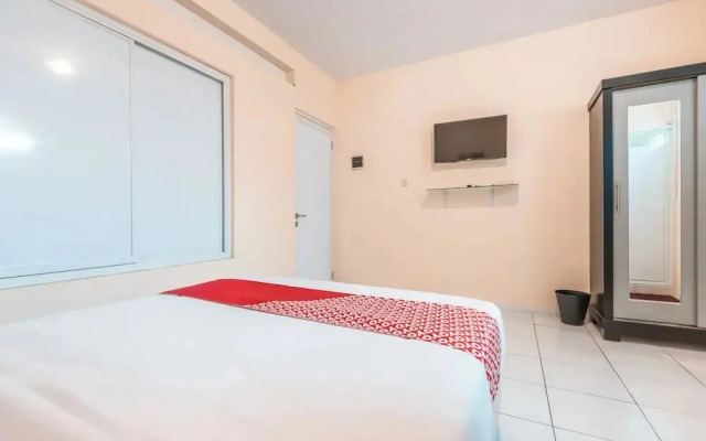 J&B Room Pramuka by Oyo Rooms