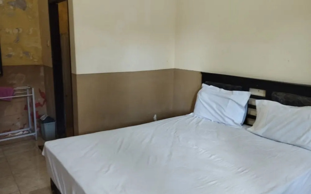 OYO Life 93265 Kos Cendana Seruni Raya
