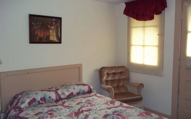 White Feather Motel