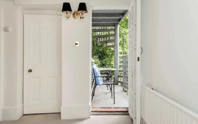 Modern 2 bed Flat - Hammersmith Grove