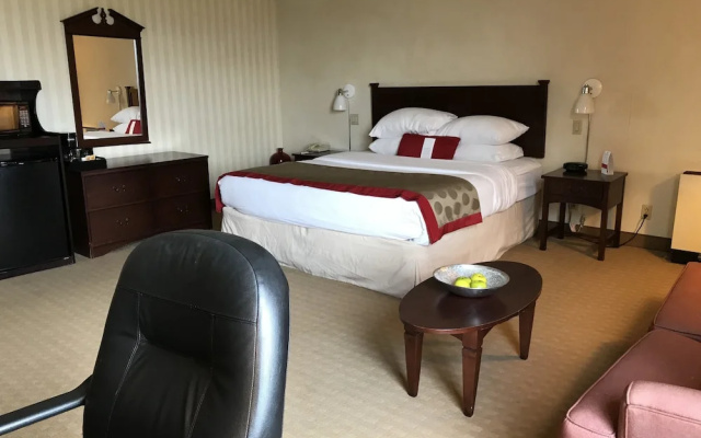 Ramada Greensburg Hotel And Conference Center