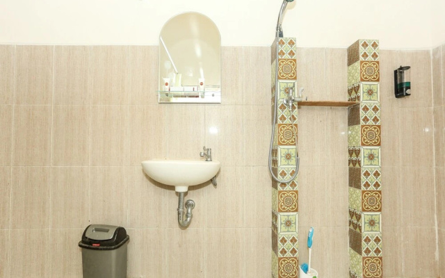 Kampoeng Osing Syariah Guesthouse by OYO Rooms