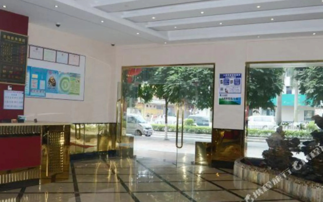 Mazhang Junfu Business Hotel