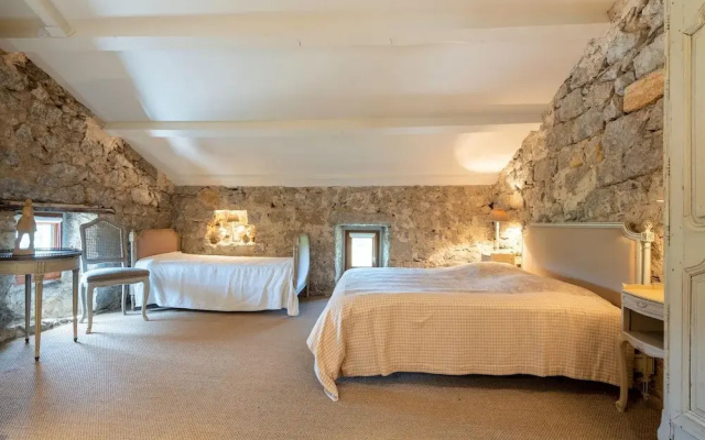 Beautiful Holiday Home With Private Pool