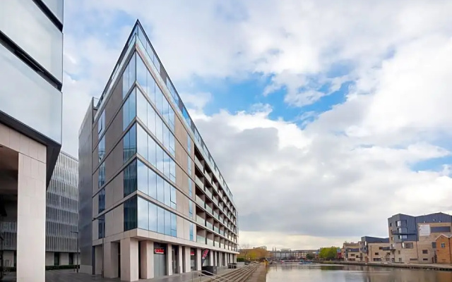 Lexicon Book House Apartments
