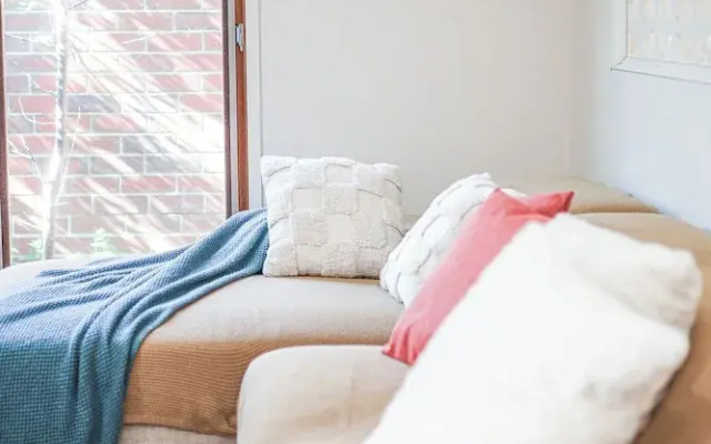 Stylish Luxe House at Point Cook