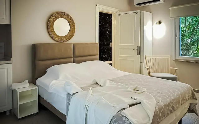 White Palace Otel