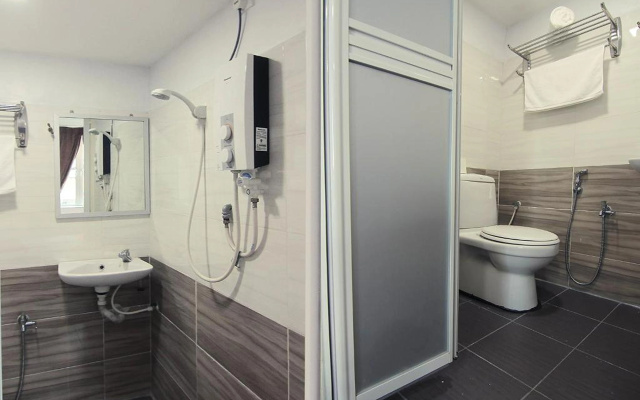 Room V Jalan Megat by Secom