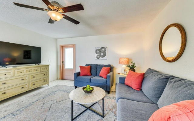 Walk to Venice Beach & Downtown! Couple's Condo