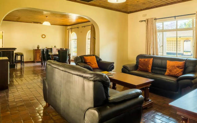Kadoma Hotel And Conference Center